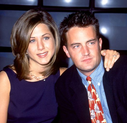 Matthew Perry Est Mort L Acteur De Friends Est D C D Ans