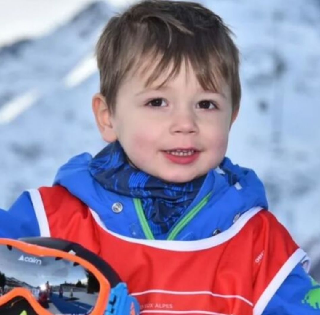 Naël 4 ans retrouvé mort après une sieste à l école ses parents